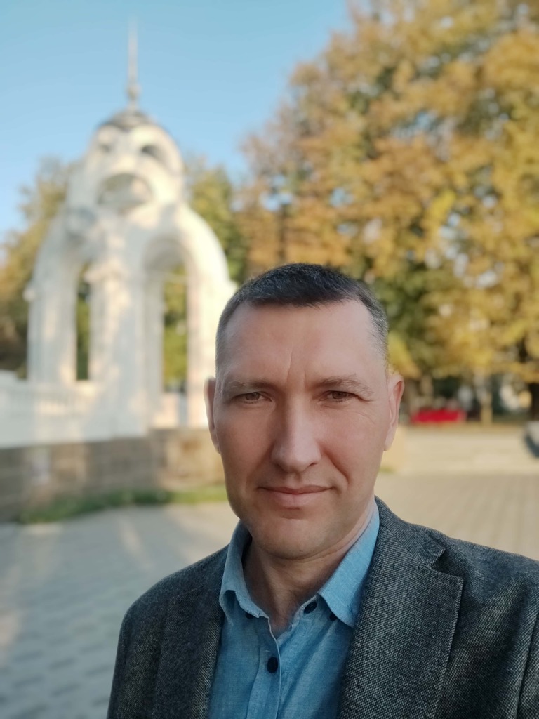 Портрет Бориса Ткаченка, засновника та керівника клінінгової компанії Юнона в Харкові.